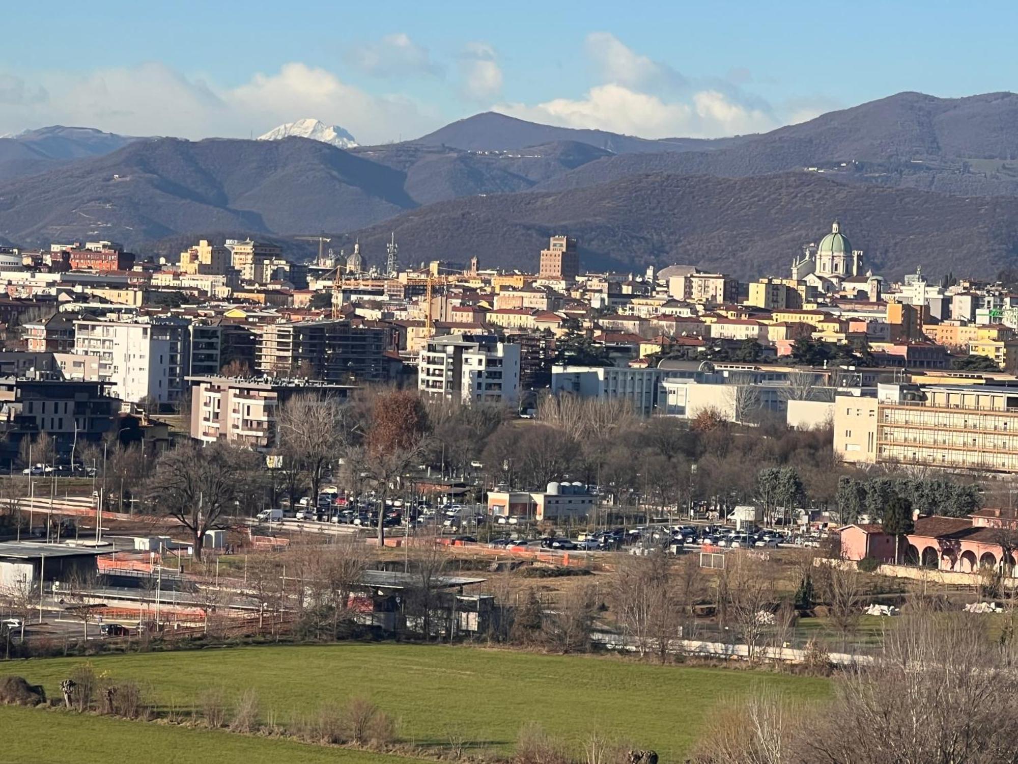 Appartamento Friends And Family Brescia Esterno foto